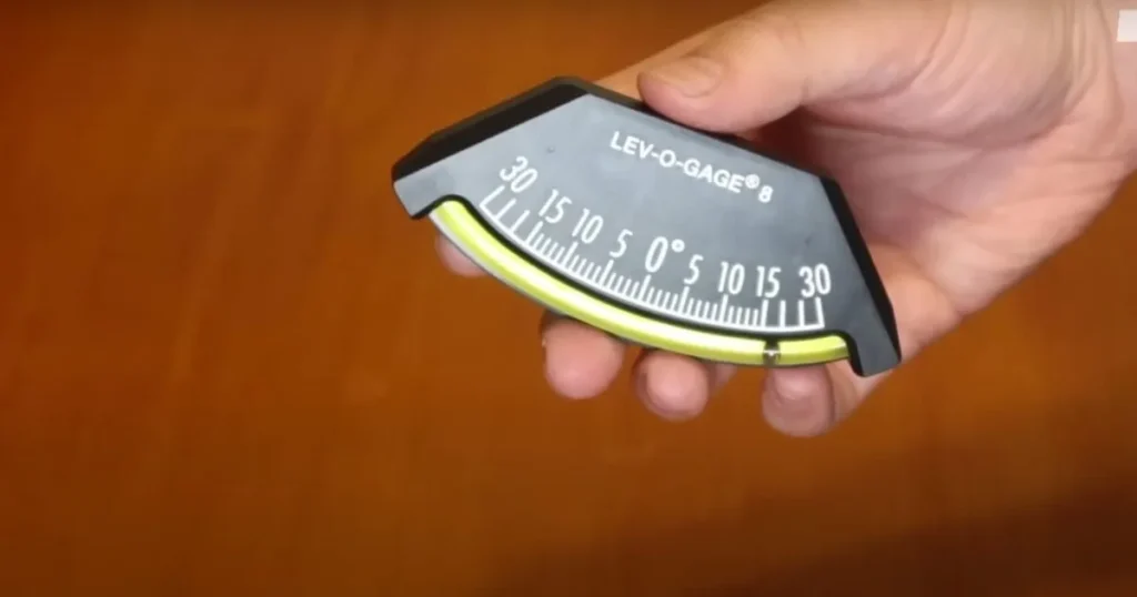 Reading A Car Clinometer