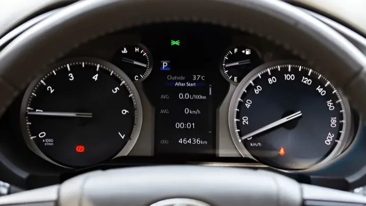 How Does a Car Ammeter Work: Essential Insights