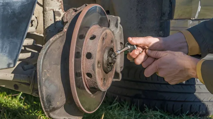 How to Fix Car Brake Sensor: Quick & Safe Solutions